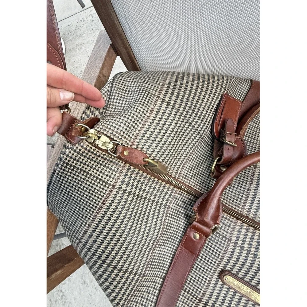 Polo Ralph Lauren ships business